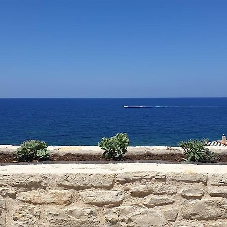 Zefyros Suite , Seafront Retreat ! Pánormosz Kültér fotó