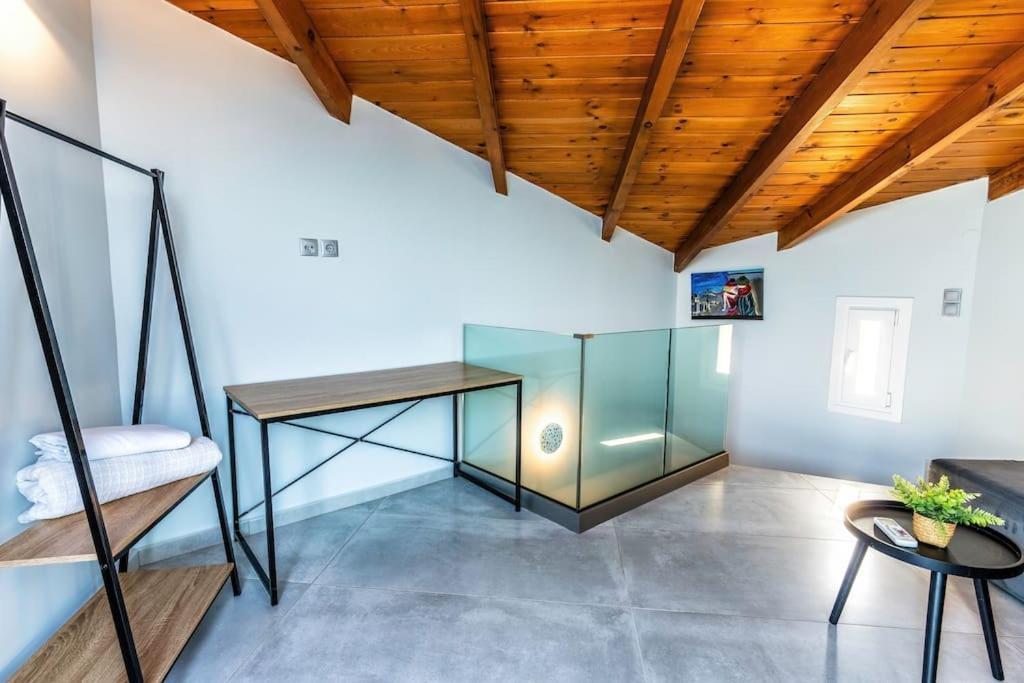Zefyros Suite , Seafront Retreat ! Pánormosz Kültér fotó