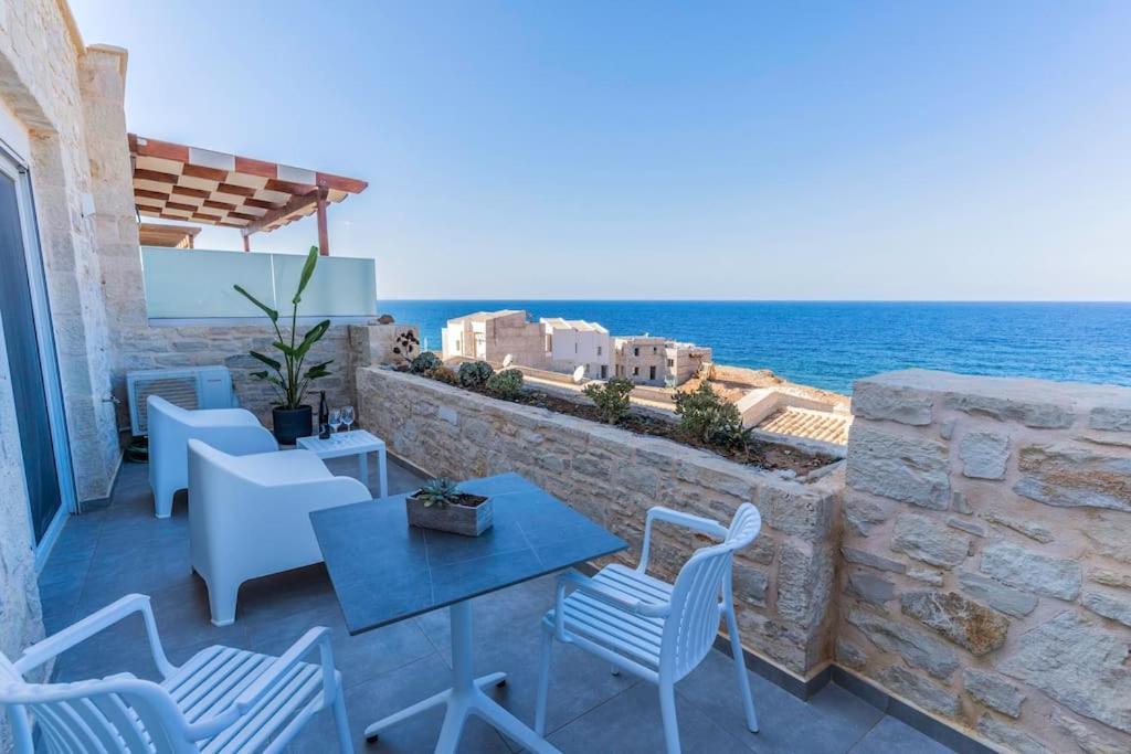 Zefyros Suite , Seafront Retreat ! Pánormosz Kültér fotó